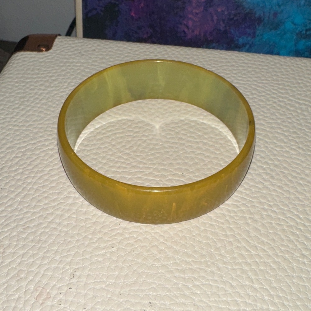 Bakelite Bangle - image 1